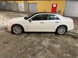 
								Chrysler 300 LTD full									