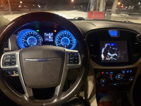 
								Chrysler 300 LTD full									