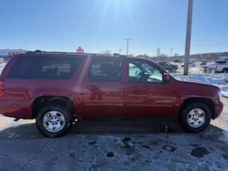 
								Chevrolet Suburban 1500 LS full									