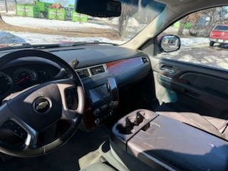 
								Chevrolet Suburban 1500 LS full									