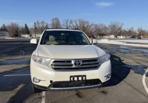2012 Toyota Highlander SE