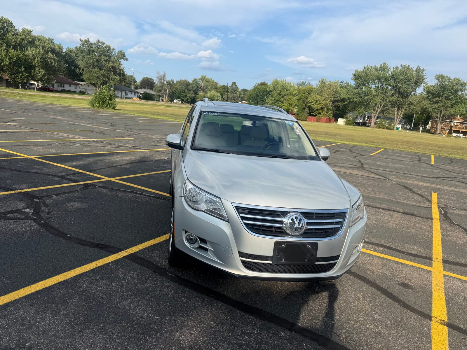 
								2011 Volkswagen Tiguan full									