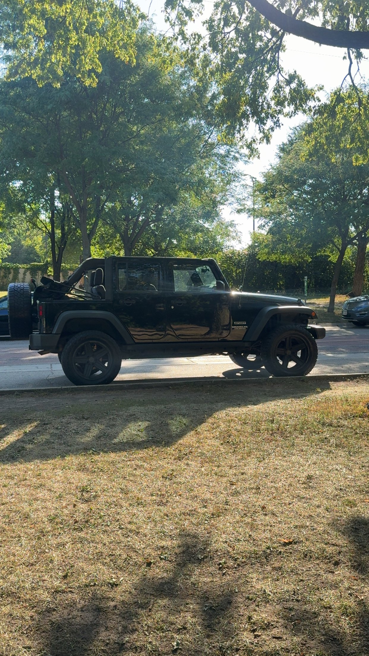 
								2015 Jeep Wrangler Sport full									